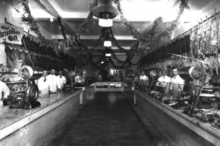 Cene so rastle tako osnovnim potrebščinam kot tudi ostalim stvarem. Vir slike: Pinterest.