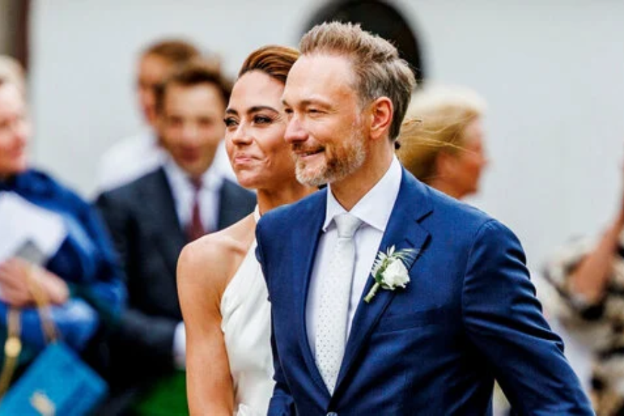 Nemški finančni minister Christian Lindner in njegova žena Franca Lehfeldt. Vir slike: DPA.