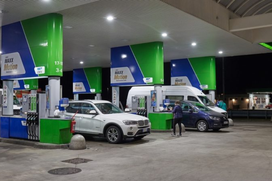 Z oktobrom se cene goriv obračajo navzgor