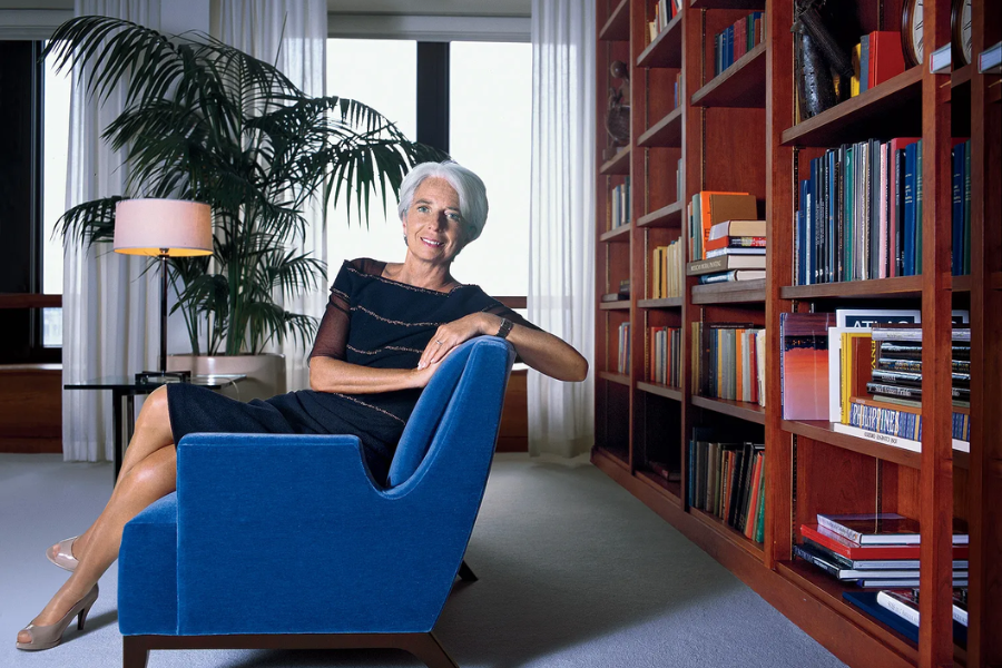 Christine Lagarde, predsednica Evropske centralne banke. Vir slike: Vogue.