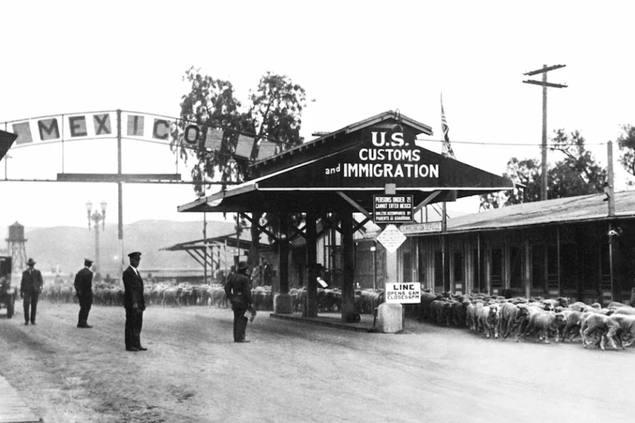 Pred 100 leti v Slovencu. ZDA so pred 100 leti omejile vstop tujcev. Vir slike: TIME.