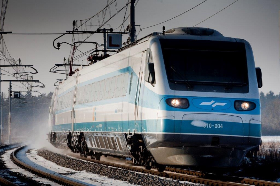 Z junijem nove enotne vozovnice za javni potniški promet. Novost je tudi 50 odstotkov popusta pri nakupu vozovnice za otroke. Vir slike: SŽ.