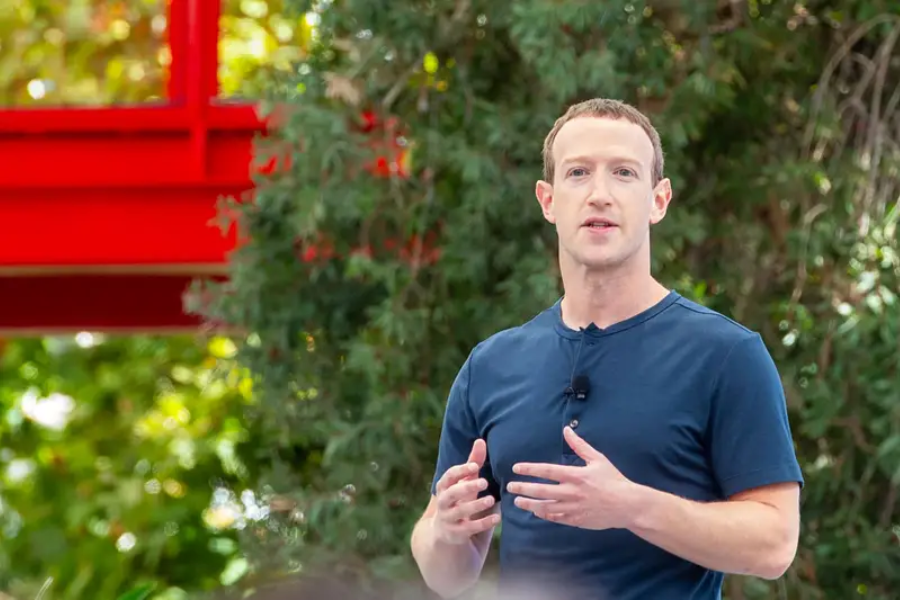 Mark Zuckerberg med predstavitvijo umetne inteligence na eni izmed konferenc. Vir slike: Getty.