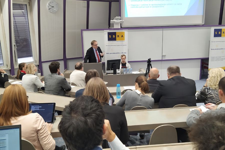 Dogodek v okviru Meseca znanosti 2019. Vir slike: Petra Žagar, gov.si.
