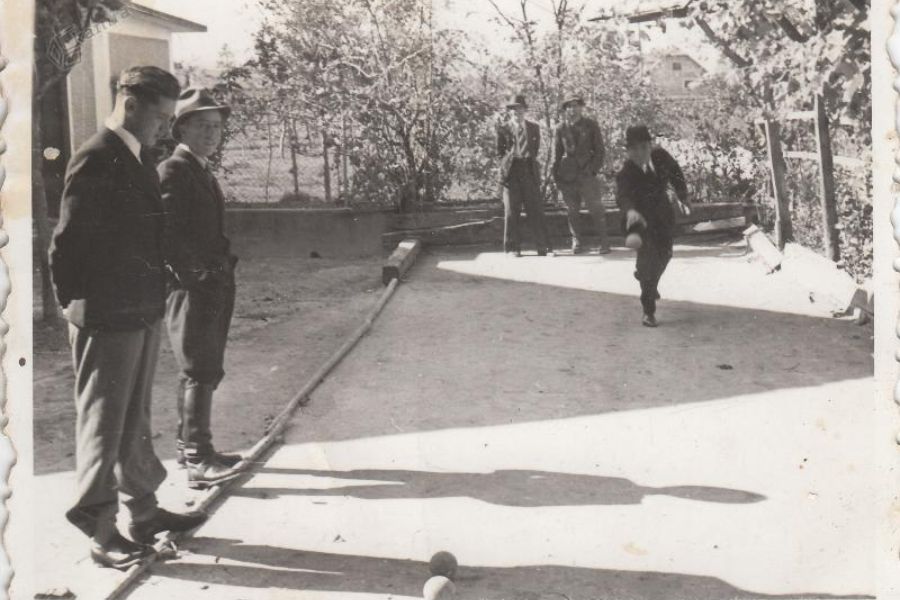 Slovenec. Življenje na Ljubljanskem barju. Vir slike. Maruška Markovčič, Mestna knjižnica Ljubljana.