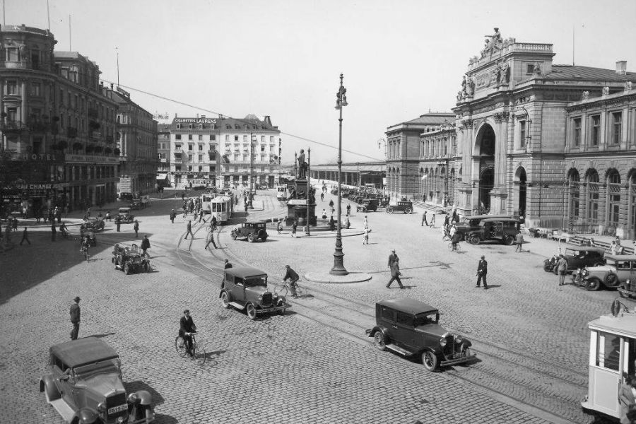 Slovenec. Fotografija iz Zuricha iz leta 1925. Vir slike: Arhiv Baugeschichtliches.