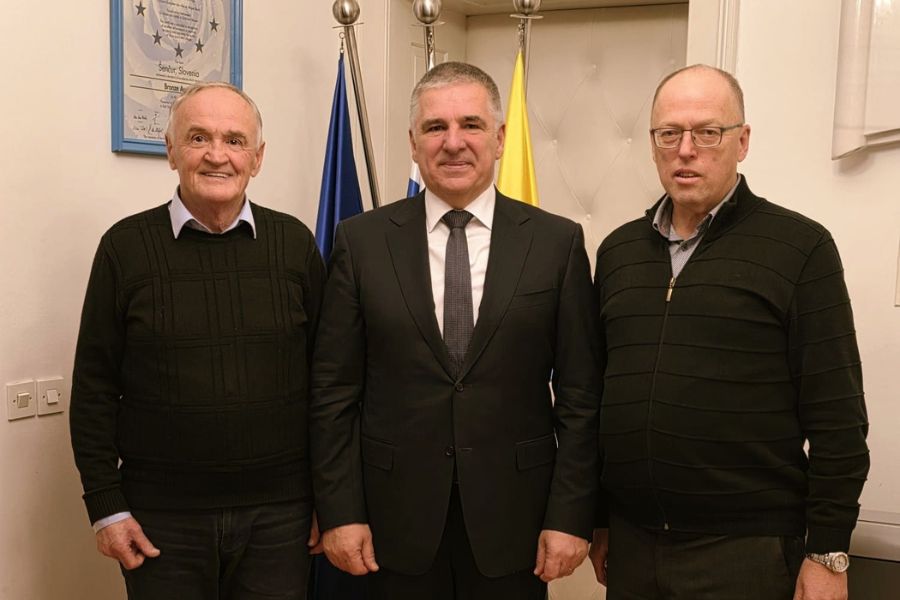 Predsednik Državnega sveta Marko Lotrič na obisku v Občini Naklo. Vir slike: osebni arhiv Ivan Meglič.